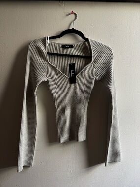 Lulu's Ribbed V-Neck Knit Top - Light Gray